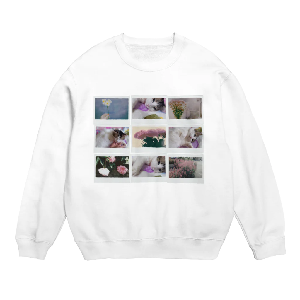 𝙈𝙊𝙈𝙊'𝙨 𝙎𝙝𝙤𝙥のMOMOと春のコラージュ Crew Neck Sweatshirt