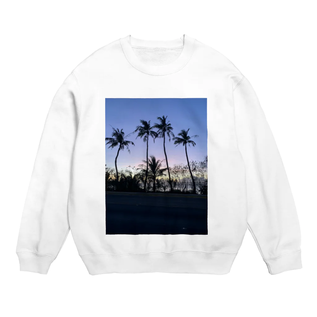 TomTomsanのguam Crew Neck Sweatshirt