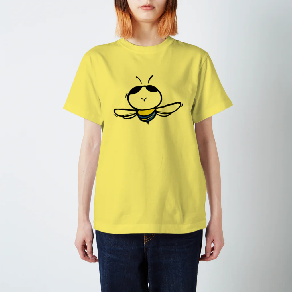 JIMIのウクライナ　ハチくん　tシャツ　キッズ　kids  子供　寄付　支援 Regular Fit T-Shirt