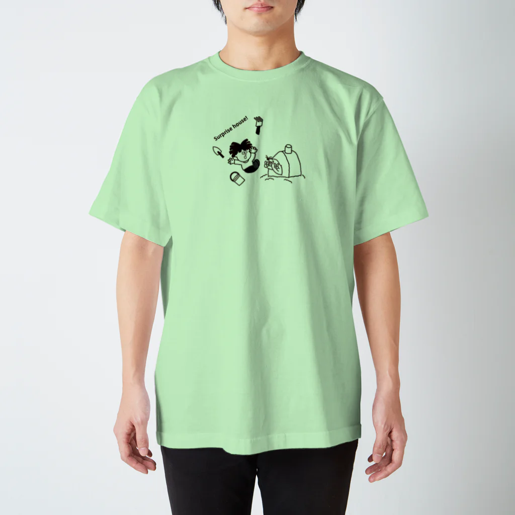 ノモケンの子供リアクション（ビックリハウス） Regular Fit T-Shirt