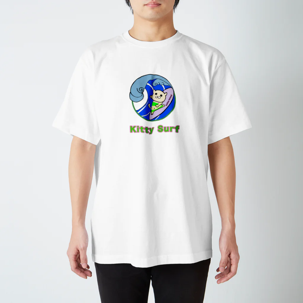 十人十色ちゃんのKitty surf Regular Fit T-Shirt