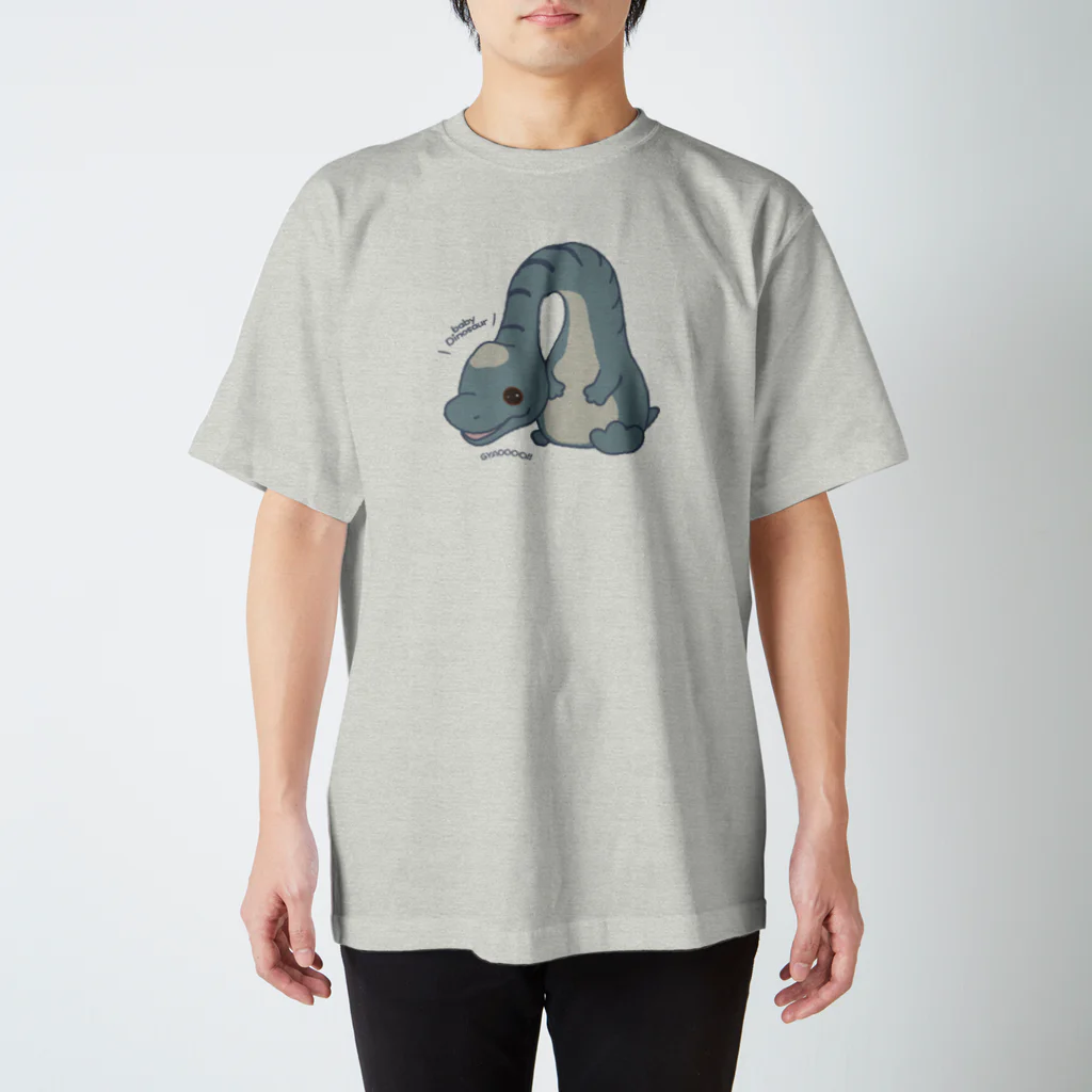 わたるさんのdesignのブラキオサウルス（恐竜） スタンダードTシャツ