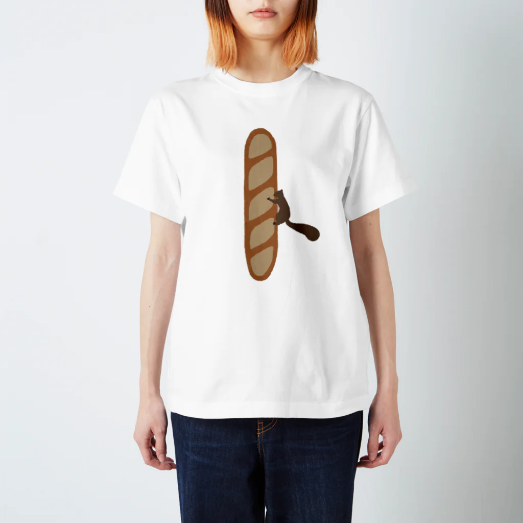 omori tsukushiのリスとバゲット Regular Fit T-Shirt