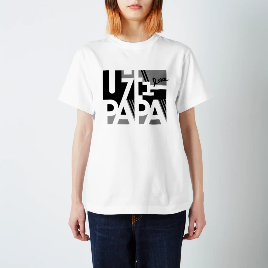 カツキ ミオのI LOVE PAPA ♡ Regular Fit T-Shirt