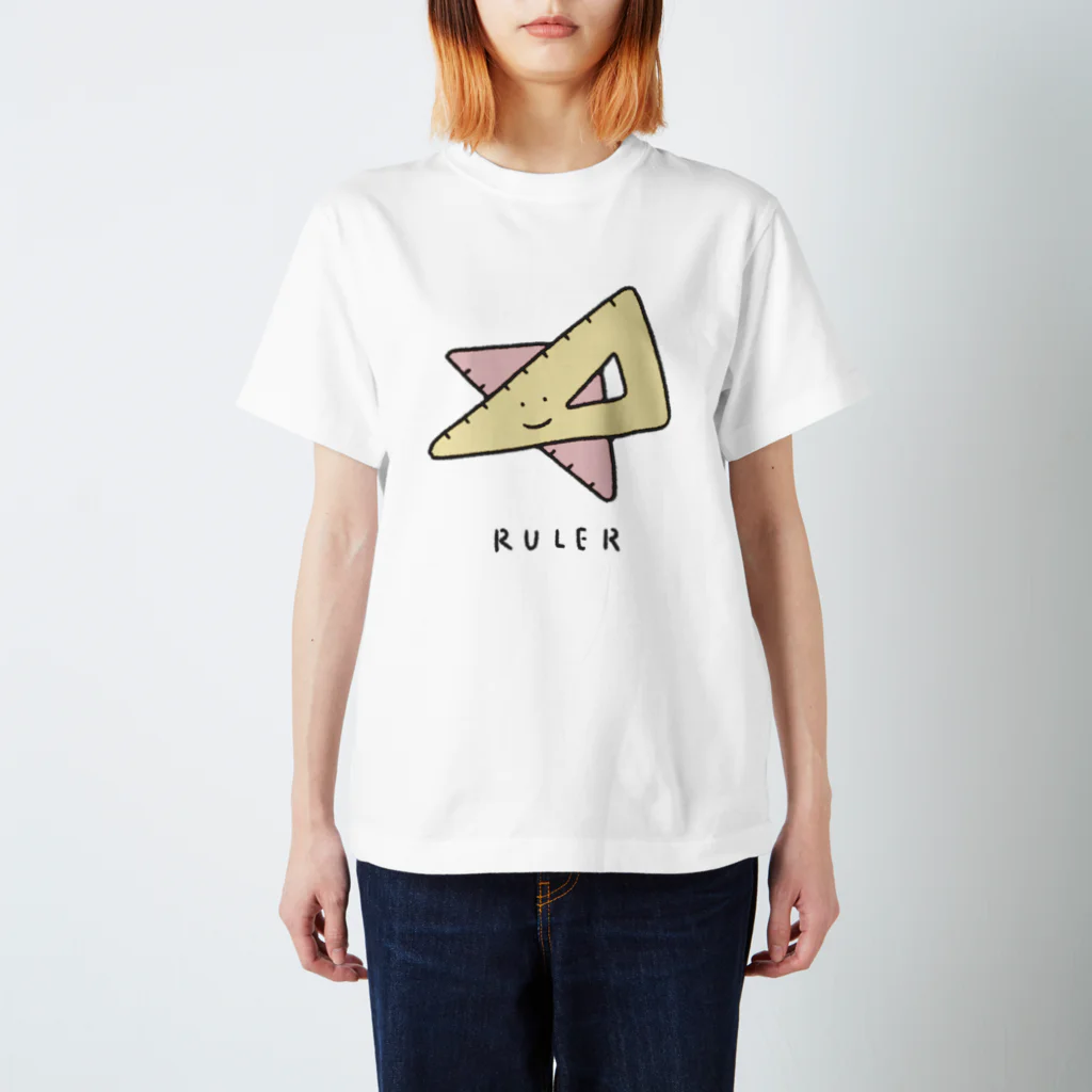ぼんやり商会 SUZURI店の定規さん（こども） Regular Fit T-Shirt
