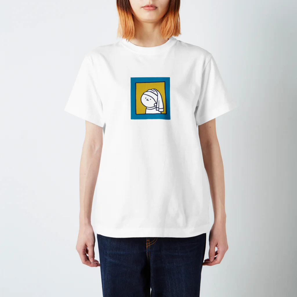 はっけよいおうどん🐘の真珠の耳飾りの犬 スタンダードTシャツ