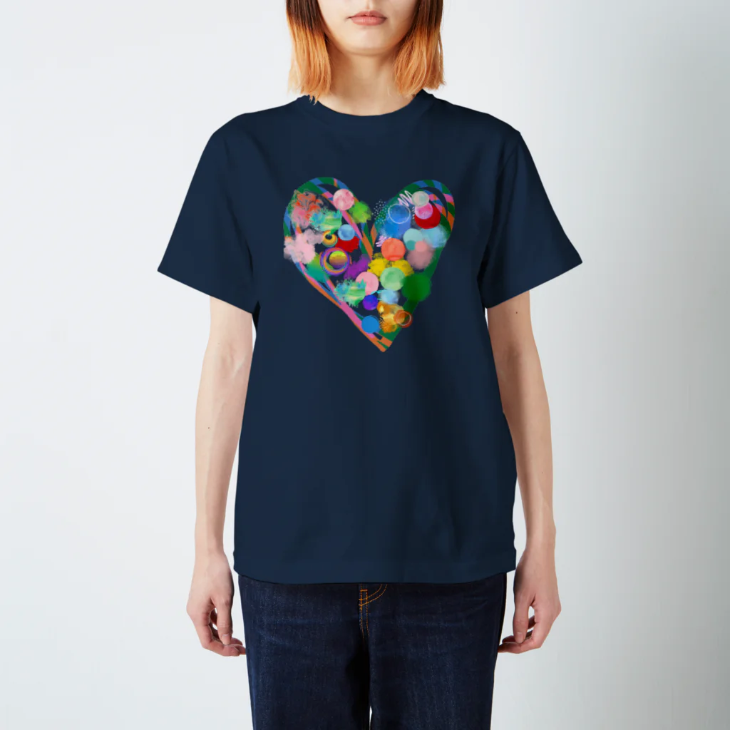 7IRO GLAMOUROUSの7IROハートTシャツ 濃色 Regular Fit T-Shirt