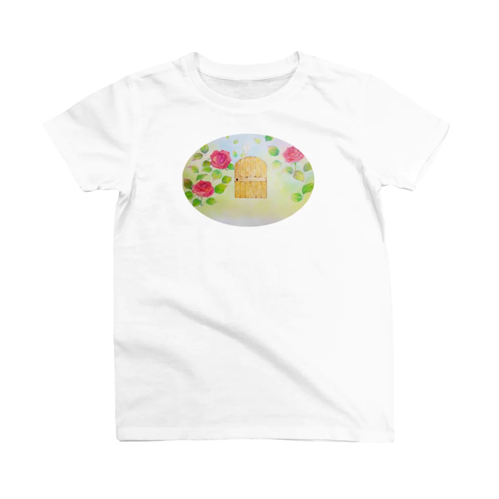 aquamarine_mintの「Frodの庭」ローズガーデン 薔薇園 扉 花園 Regular Fit T-Shirt