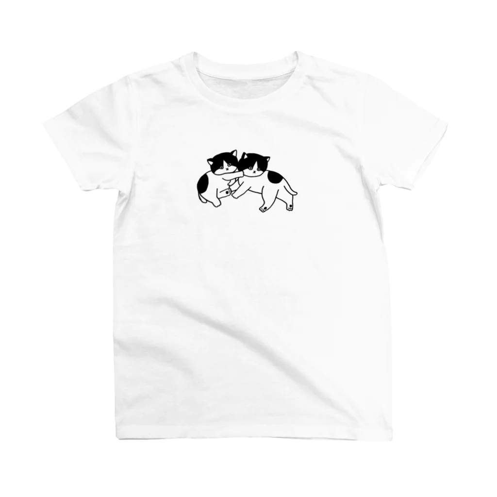 とつこまのお店屋さんの虚無猫の双子（じゃれ合い）（線画） スタンダードTシャツ