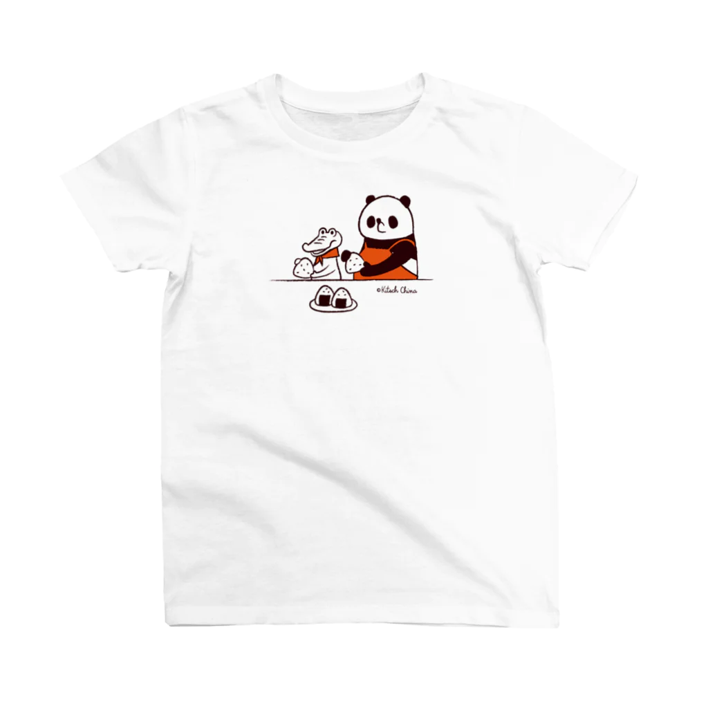 キッチュのパンダとワニ Regular Fit T-Shirt