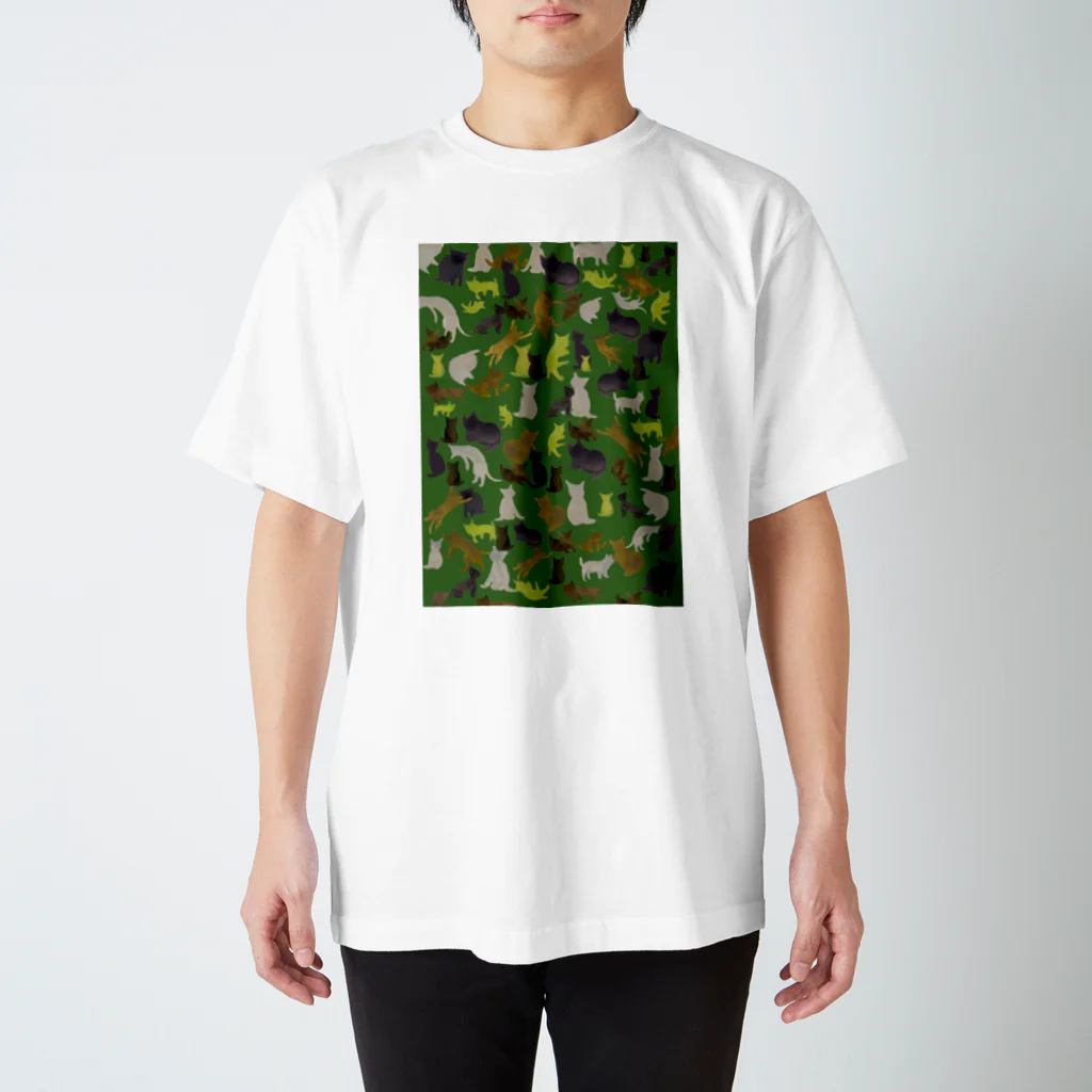 WAMI ARTの猫迷彩緑 Regular Fit T-Shirt