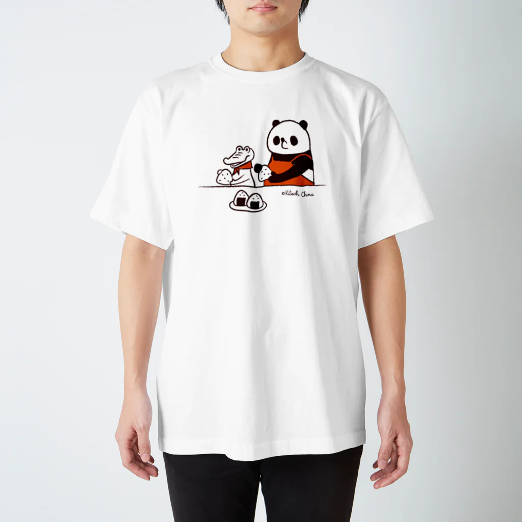 キッチュのパンダとワニ スタンダードTシャツ