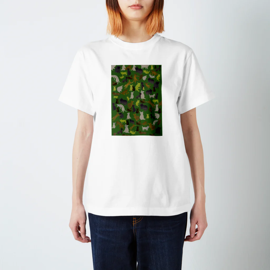 WAMI ARTの猫迷彩緑 Regular Fit T-Shirt