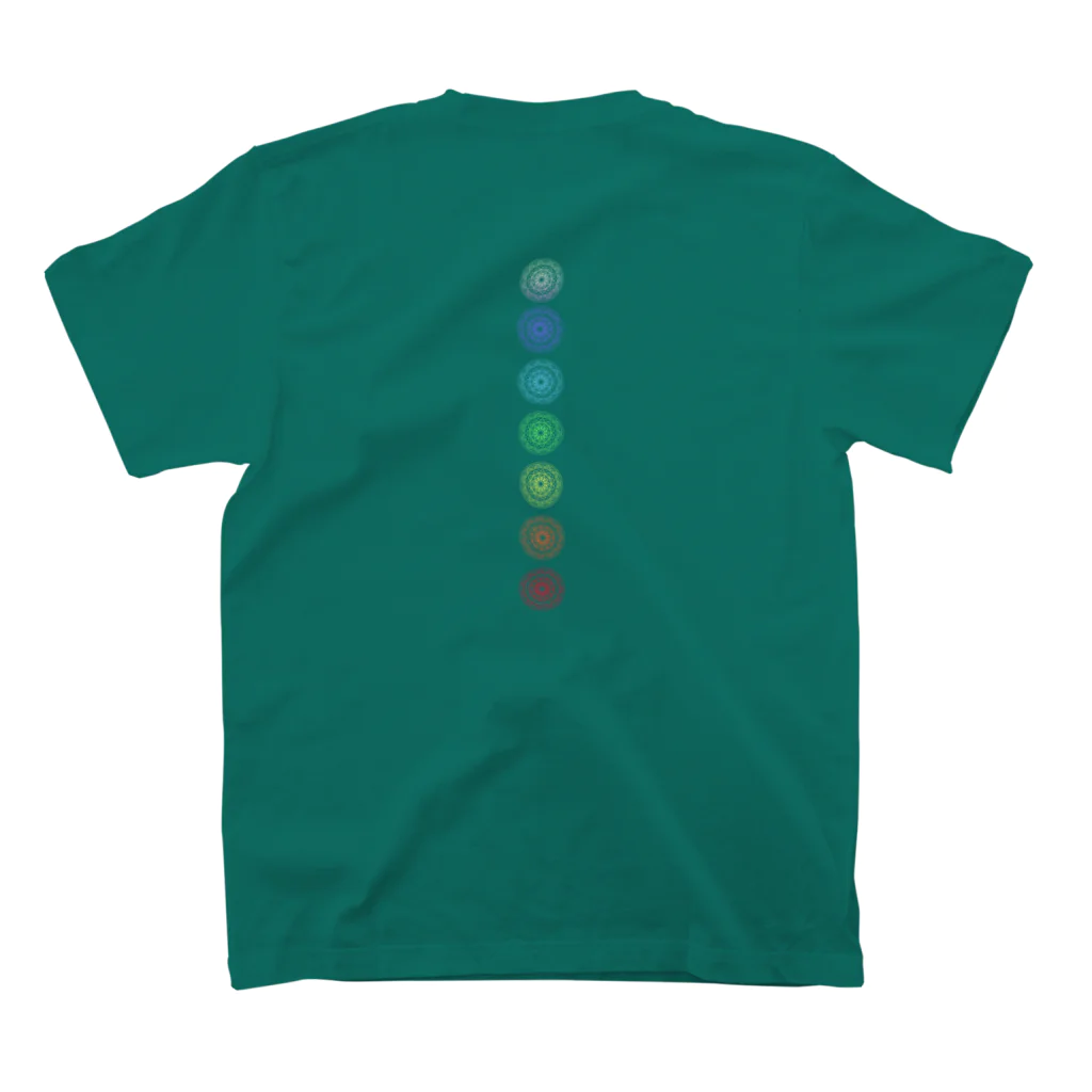 💖宇宙整体♪🌈♪こころからだチャンネル♪💖の母星回帰曼荼羅　moss green version Regular Fit T-Shirtの裏面