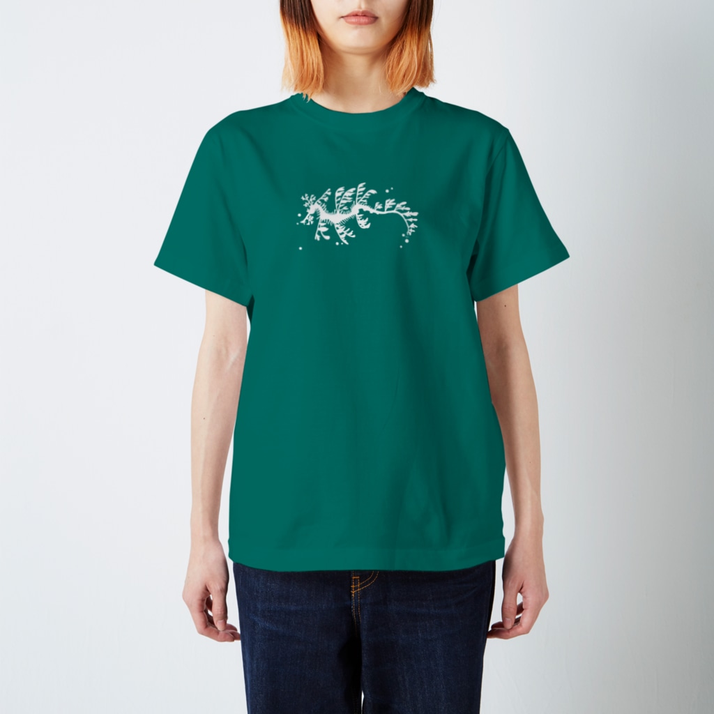 栗坊屋のリーフィーシードラゴン Regular Fit T-Shirt