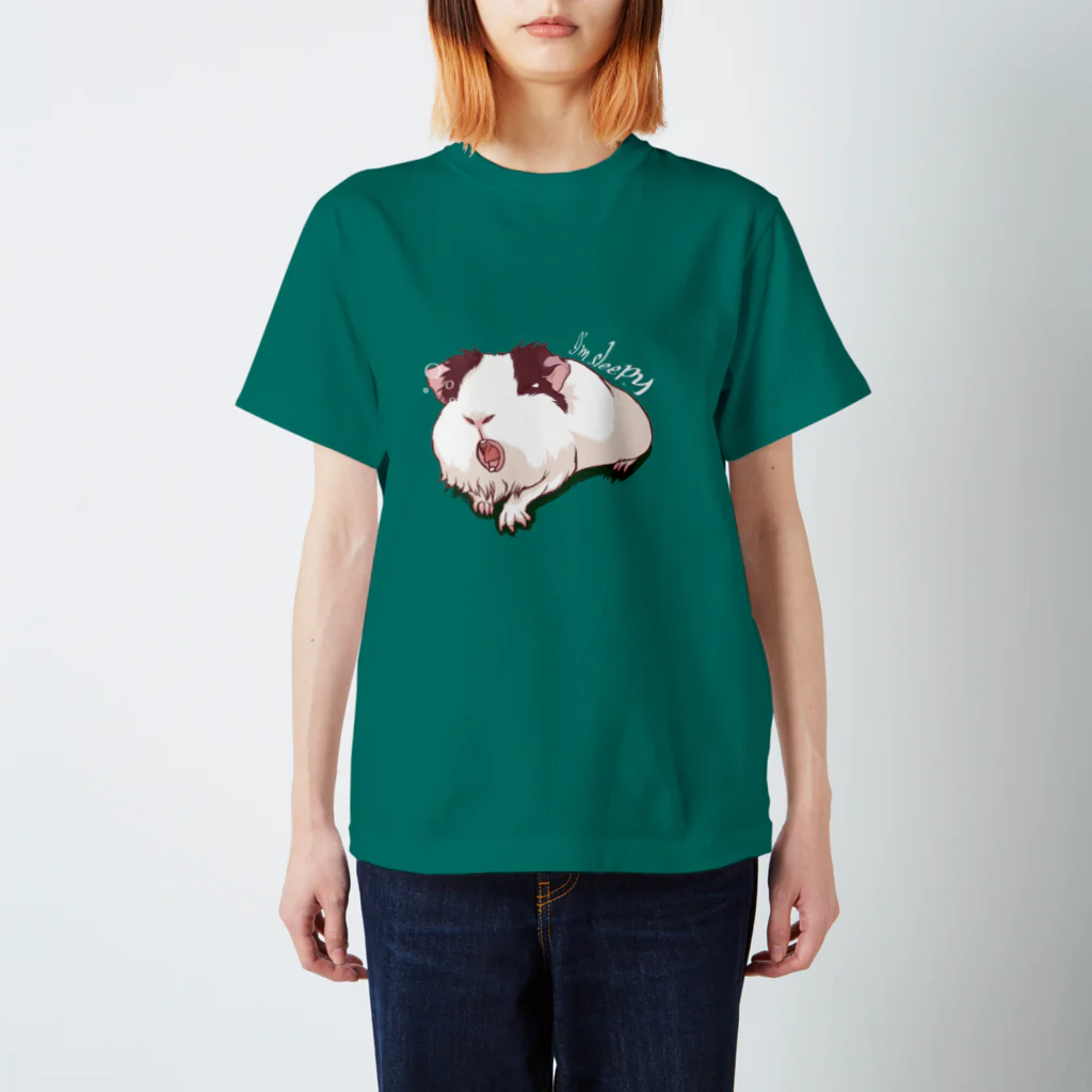 Lichtmuhleの眠いモルモット06 Regular Fit T-Shirt