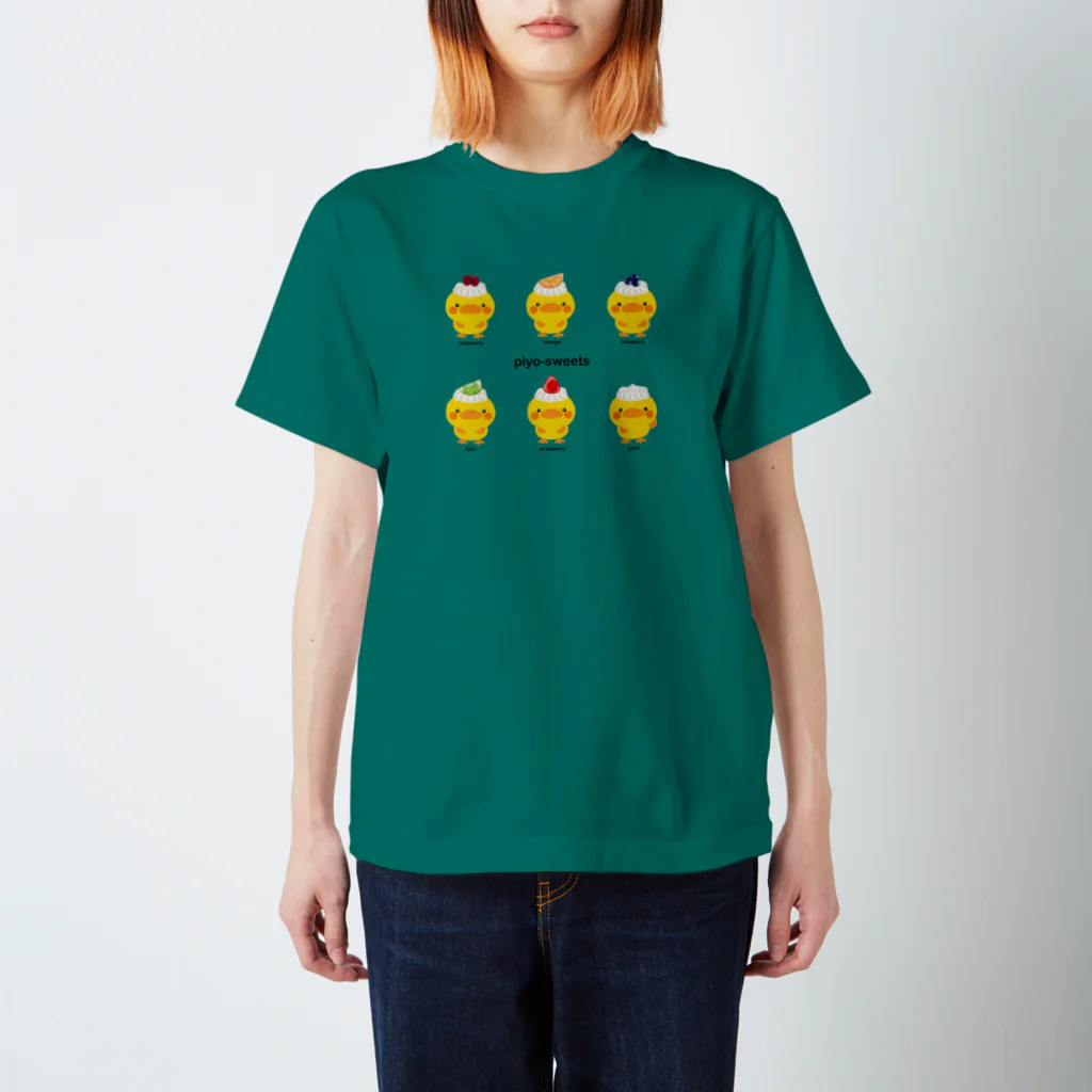 momoのpiyo-sweets Regular Fit T-Shirt