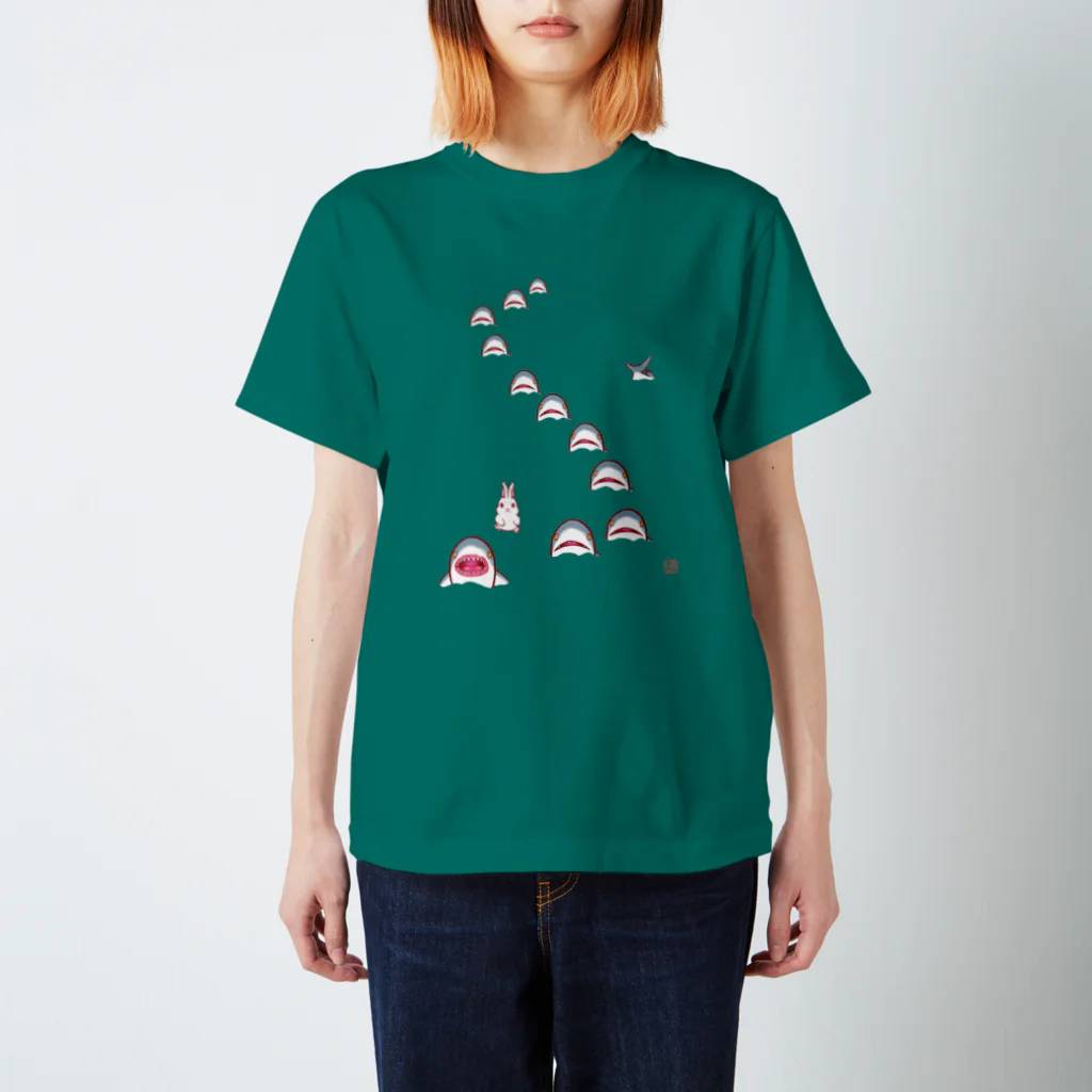 カリヲ屋スズリ支店の因幡の白兎 Regular Fit T-Shirt