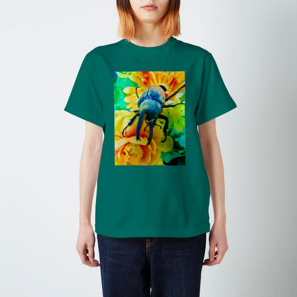 Higurashi430のカブトムシ ☆グラントシロカブト☆   Tシャツ スタンダードTシャツ