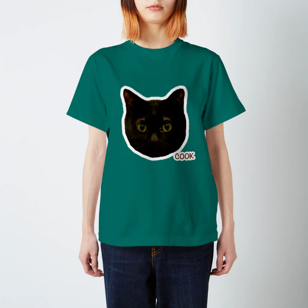 猫カフェ ぶぅたんグッズショップの絵文字ククちゃん Regular Fit T-Shirt