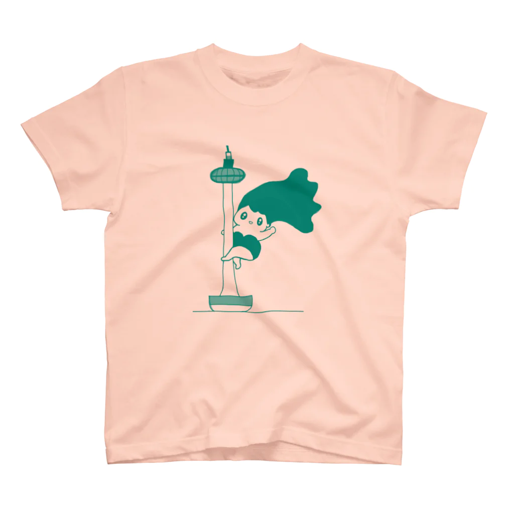 ERIKA RELAXのポールダンスリラ子ちゃん（緑） Regular Fit T-Shirt