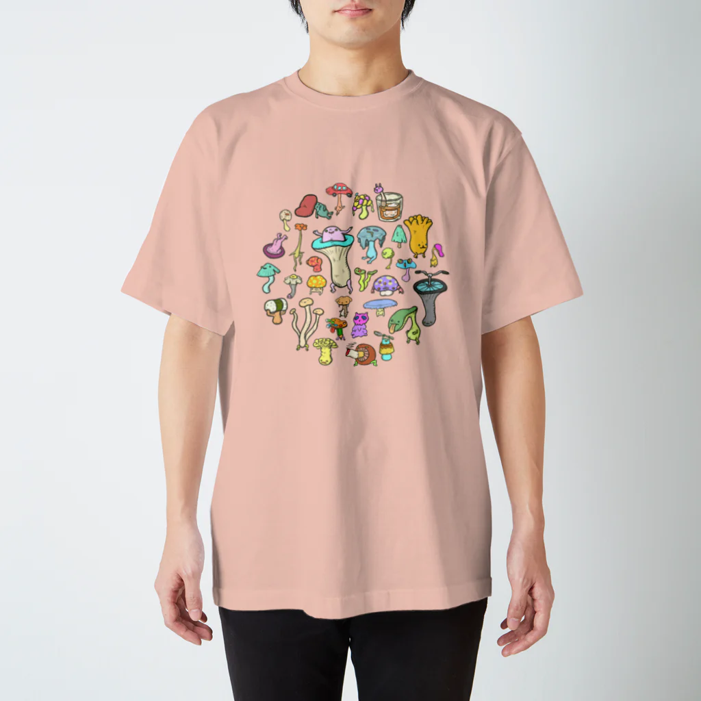 むむむのいきもの研究所の秋のきのこ族 スタンダードTシャツ