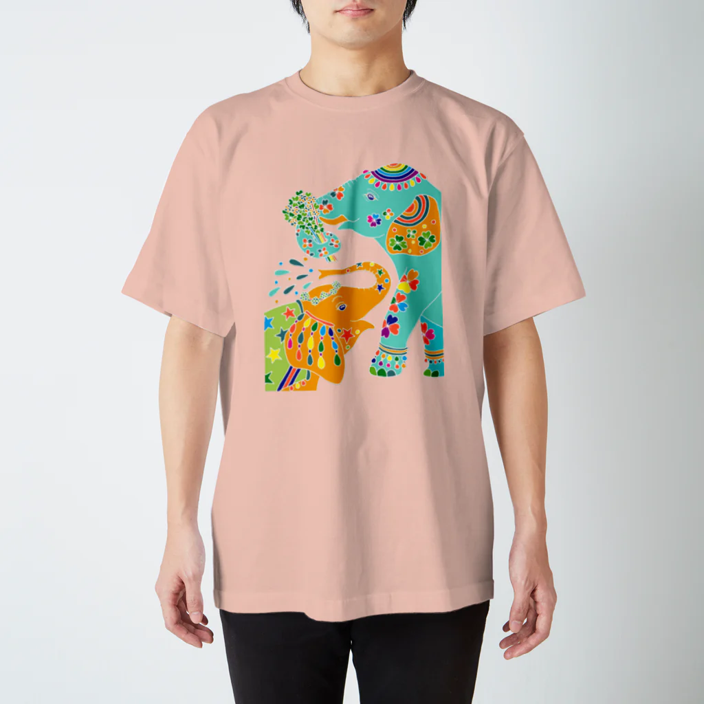 KANAT  LAMHITAのゾウと４つ葉のクローバー スタンダードTシャツ