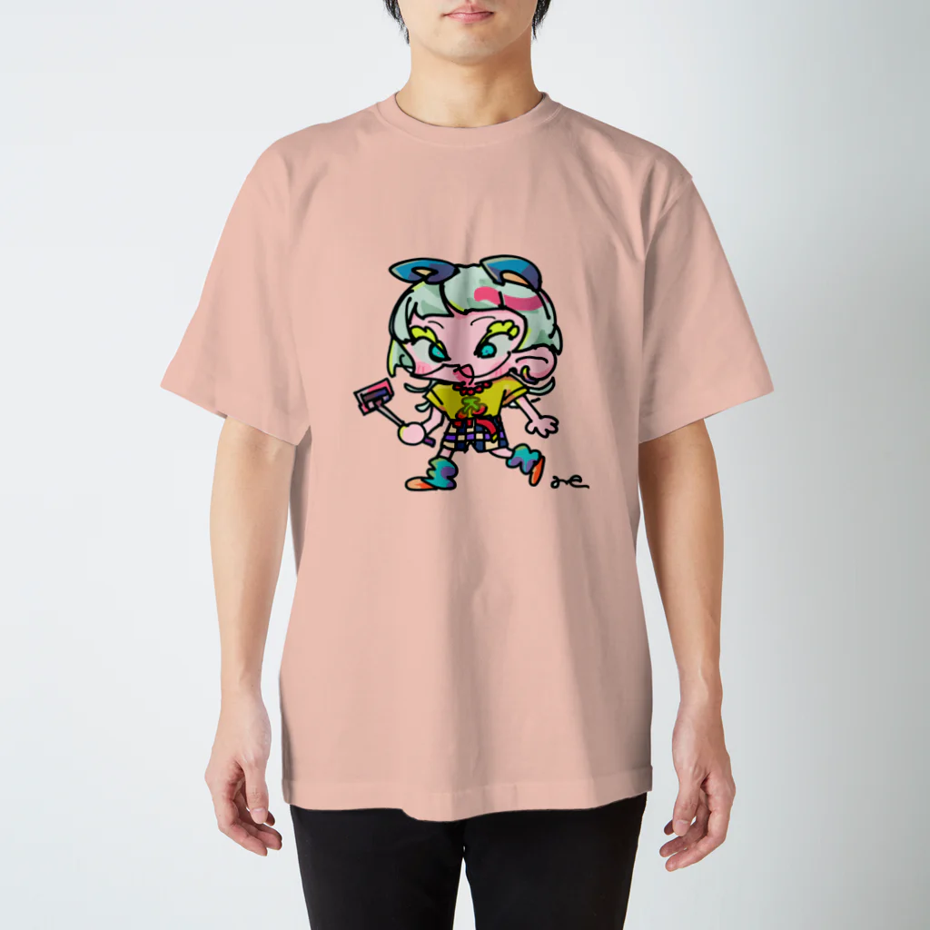 ヤヤチョモランマのギンギンくん スタンダードTシャツ