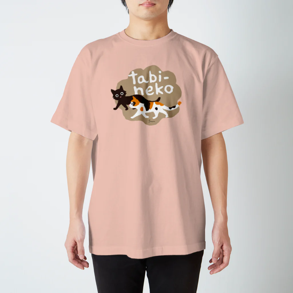 たびねこグッズSHOPのたびねこ-並んで歩く Regular Fit T-Shirt