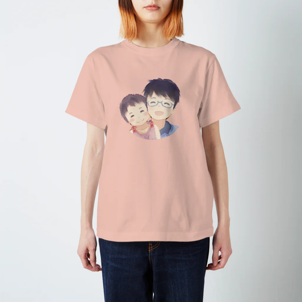 Daddy And Daughterのパパと娘Tシャツ（A） Regular Fit T-Shirt
