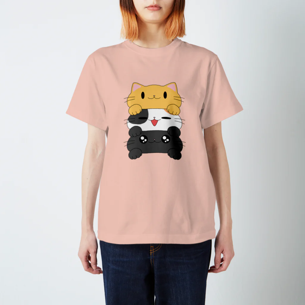 アイテムショップの３んどねこ Regular Fit T-Shirt