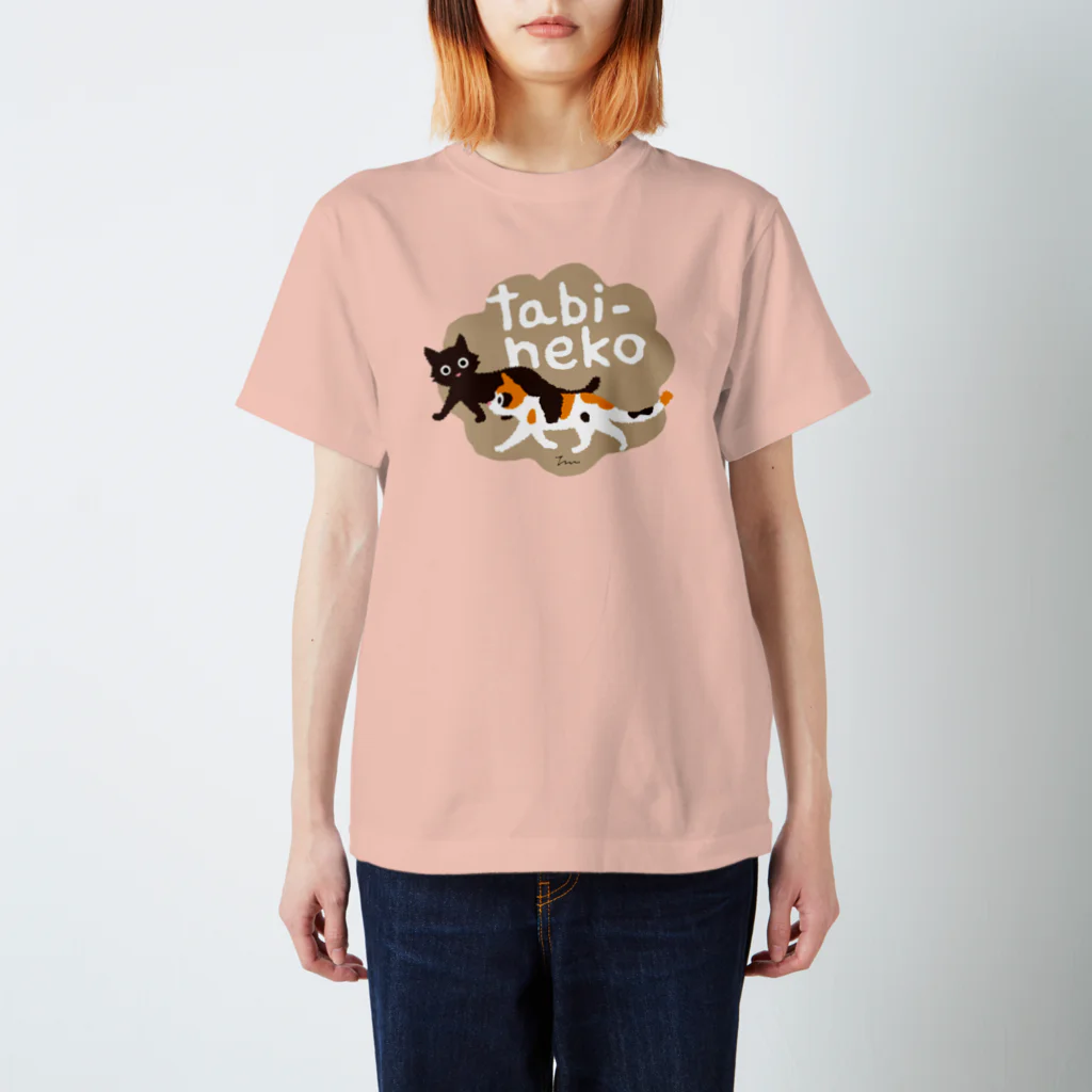 たびねこグッズSHOPのたびねこ-並んで歩く Regular Fit T-Shirt