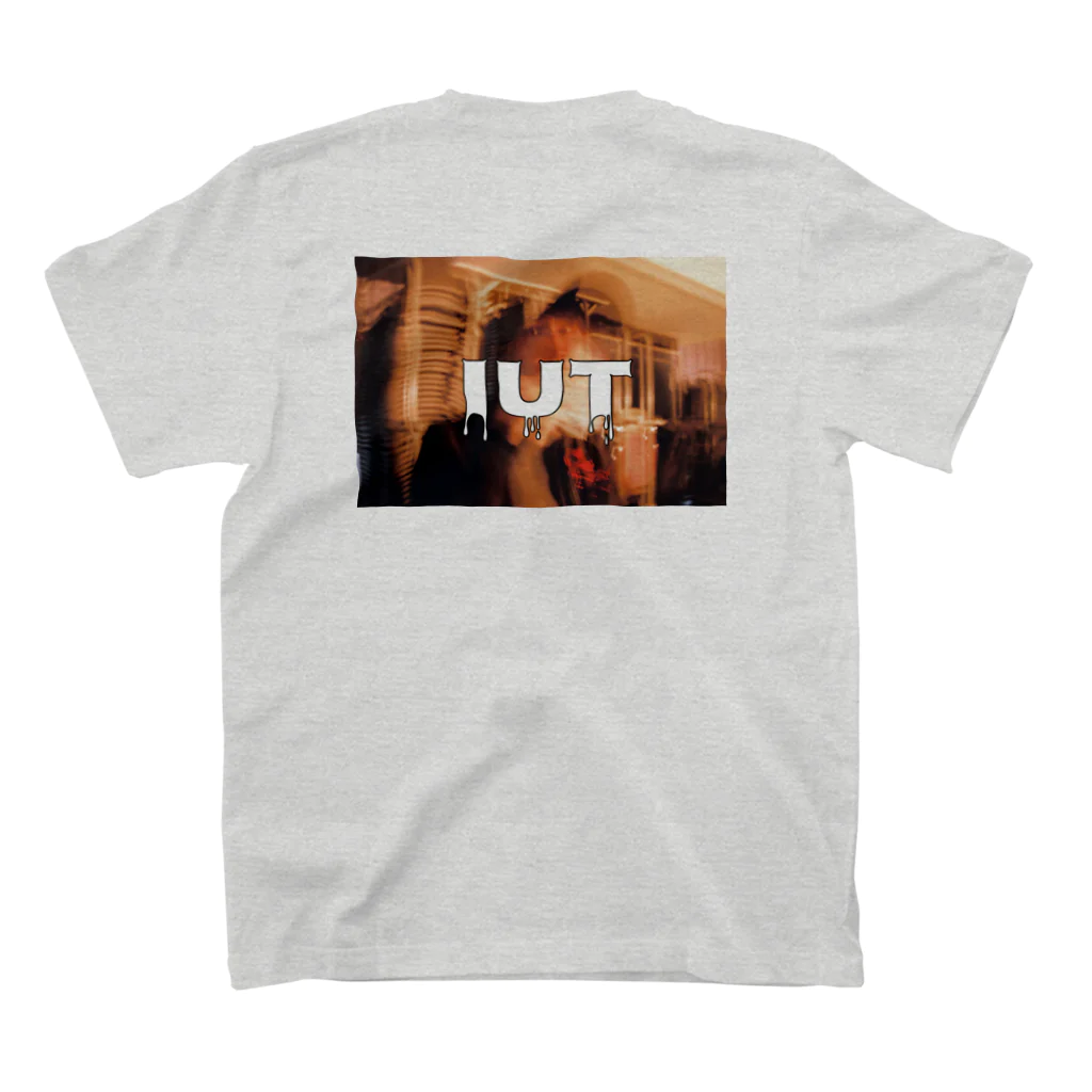 MFのIUT スタンダードTシャツの裏面