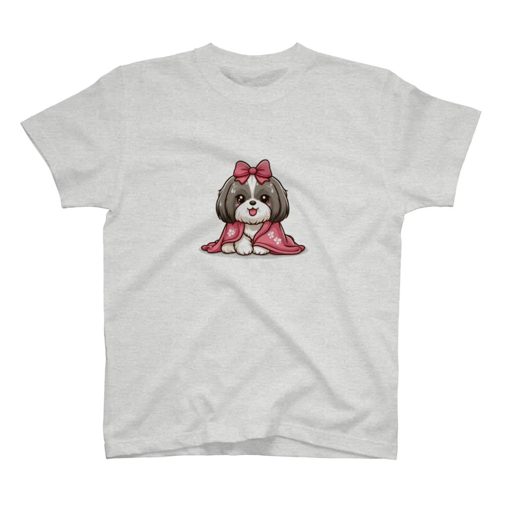 ワンコとにゃんちゃんズの毛布にくるまるシーズー スタンダードTシャツ