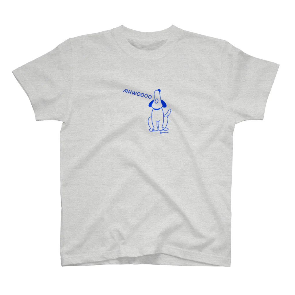 NEMUiの犬の遠吠え Regular Fit T-Shirt