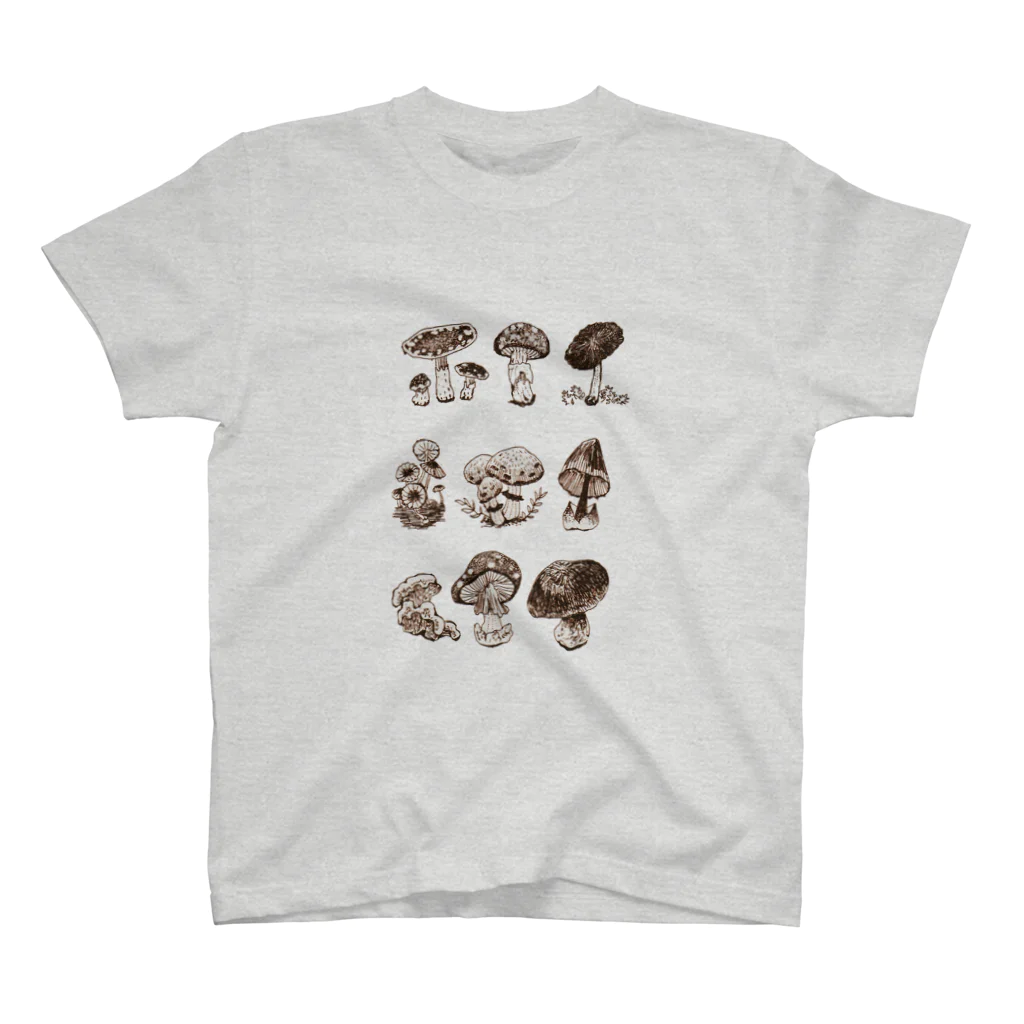 Haruka NishiyamaのNatural history #1  Mushrooms スタンダードTシャツ