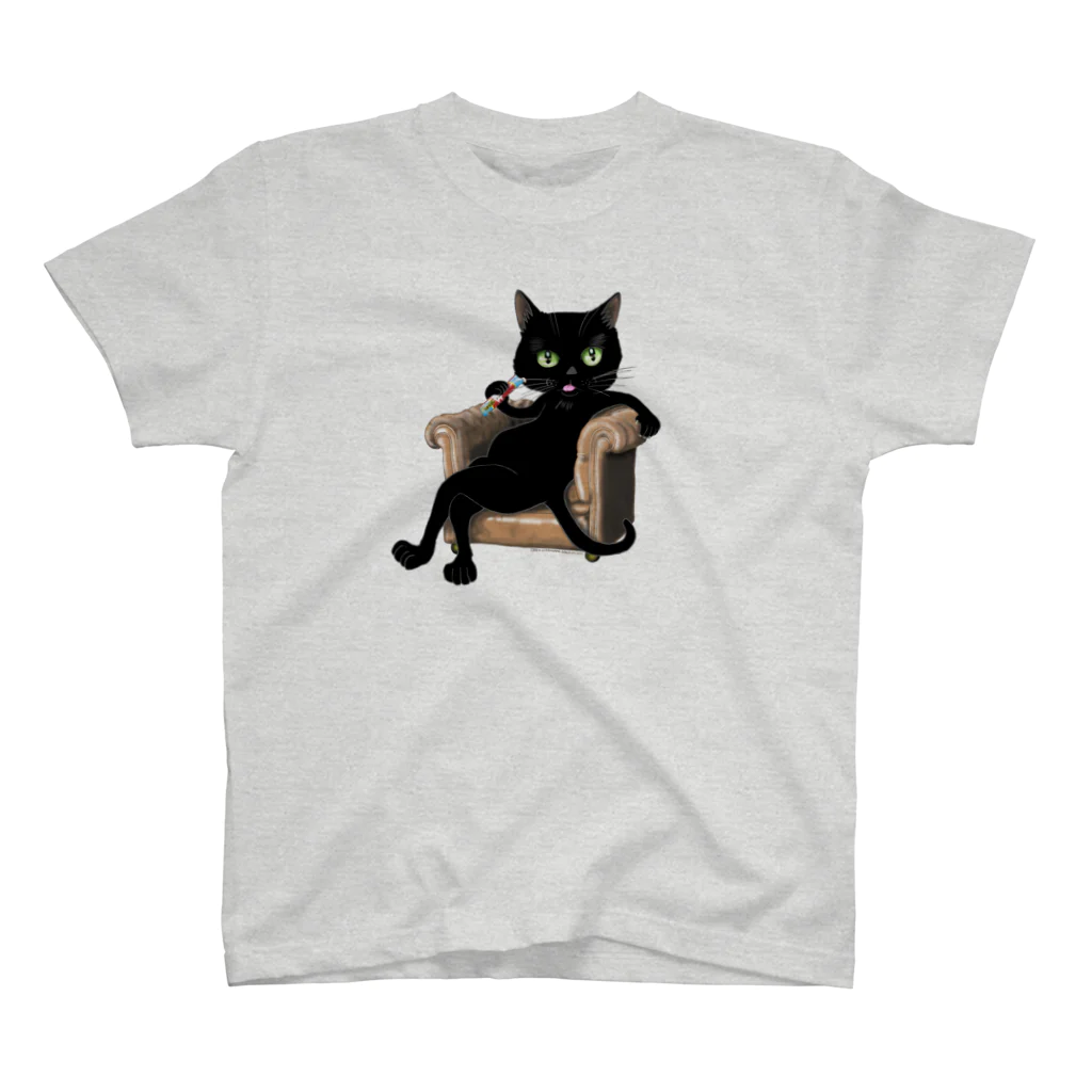 イケニャン黒猫オレオくんのソファ黒猫 修正版 スタンダードTシャツ