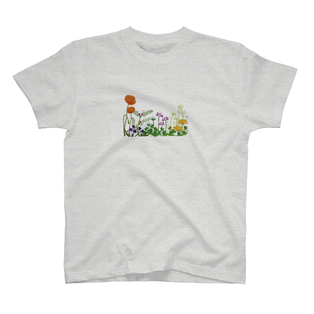 Drecome_Designの野の花 春2 Regular Fit T-Shirt