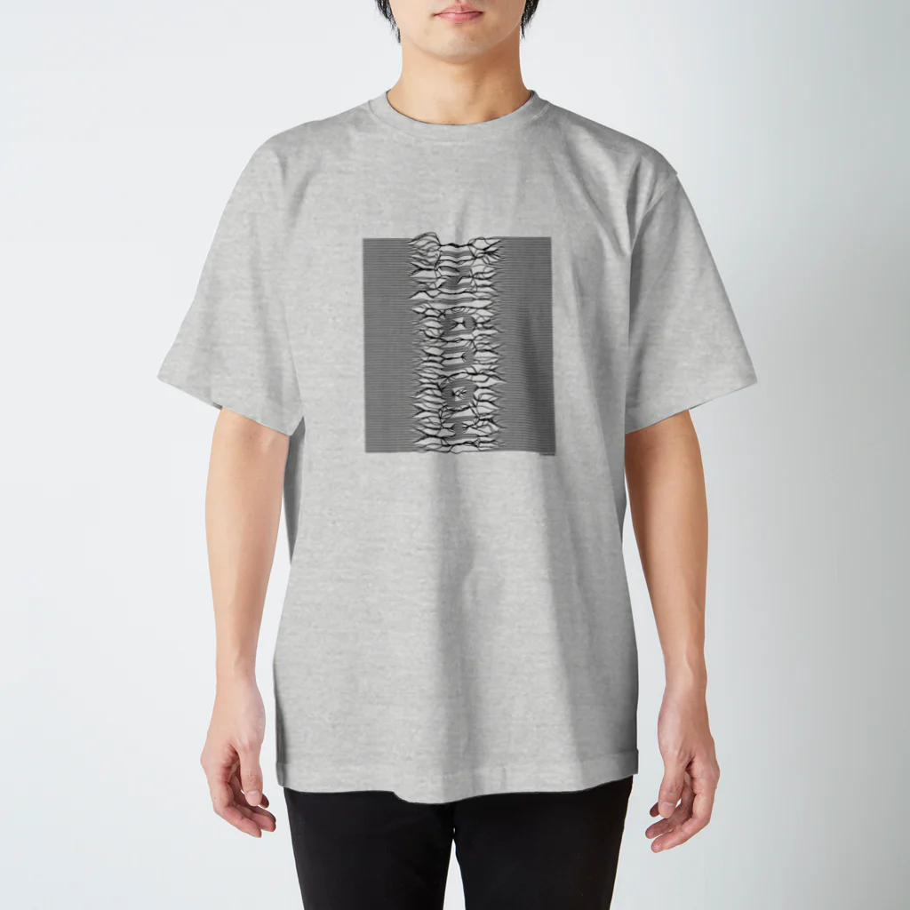 𝗧𝗮𝗿𝗼 𝗢𝘇𝗮𝗸𝗶 -𝘛‌𝘈 𝘢𝘱𝘱𝘳𝘦𝘯𝘵𝘪𝘤𝘦-の束波 / たばなみ　(黒,縦) Regular Fit T-Shirt