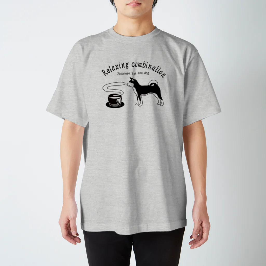 キッズモード某の日本の犬とお茶(モノトーン) Regular Fit T-Shirt