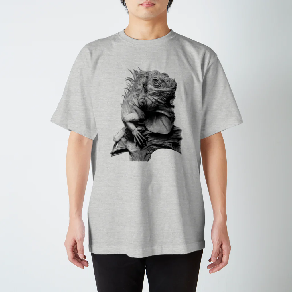 Pencil reptiles | 鉛筆の爬虫類達のグリーンイグアナ | Iguana iguana Regular Fit T-Shirt