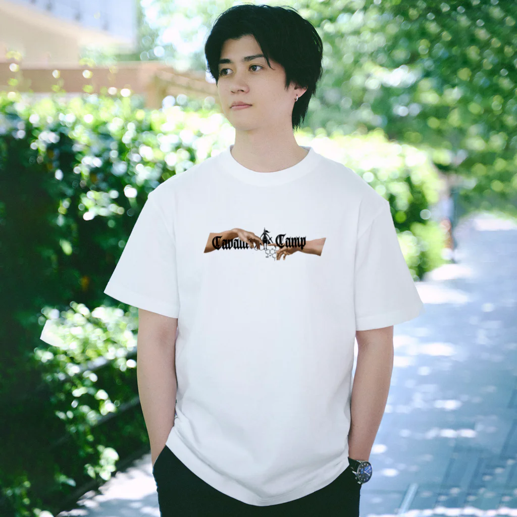Cavalier Campの「The Creation of Cavalier」Black Logo Regular Fit T-Shirt