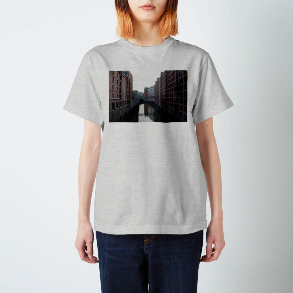 City View Kのハンブルク 夜明け 3 Regular Fit T-Shirt