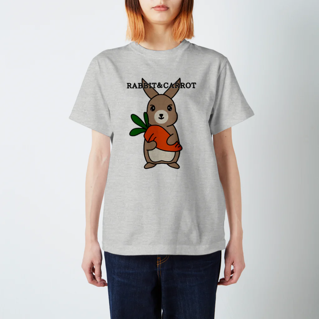 kazeou（風王）のRABBIT＆CAROTTE(STAND UP) スタンダードTシャツ