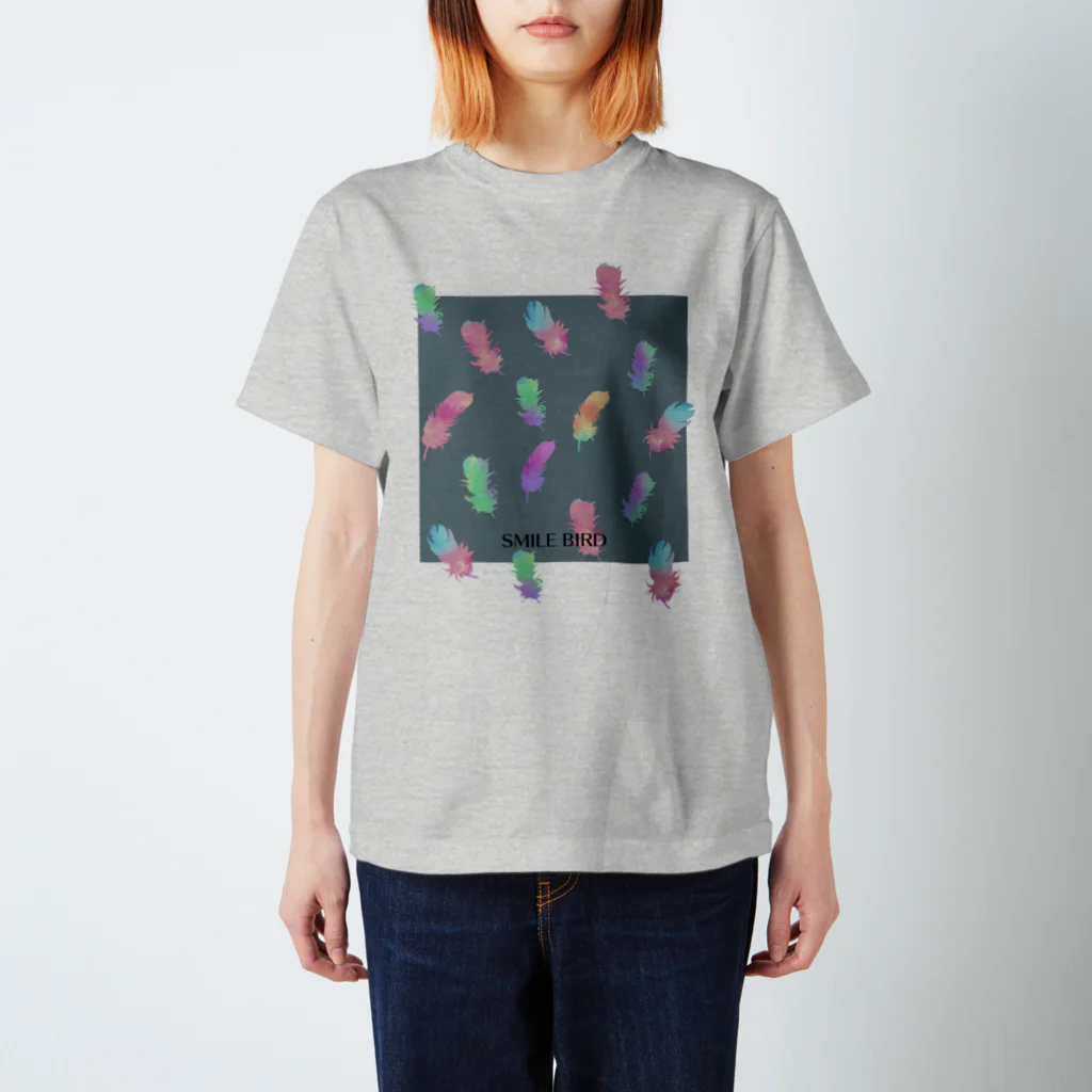 BUNBUN +の虹色の羽根 Regular Fit T-Shirt