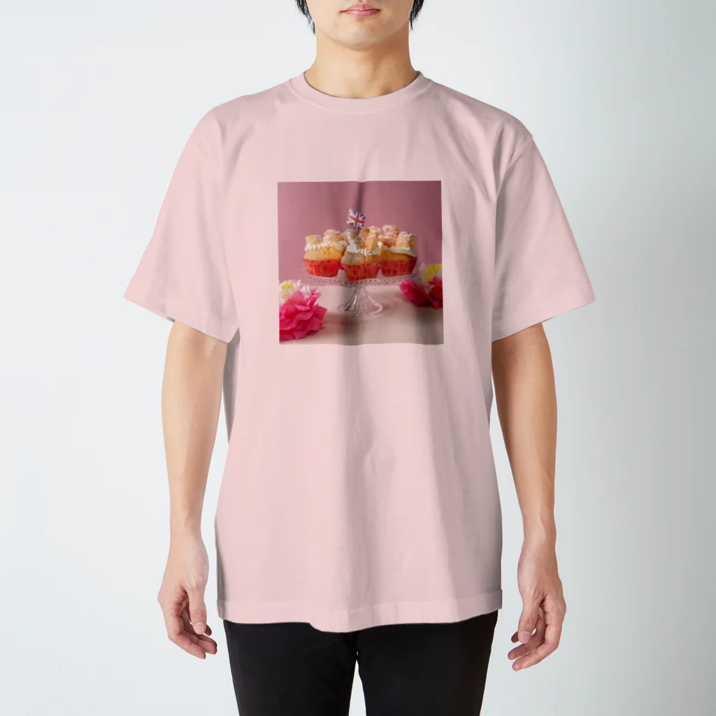 世界お菓子ばなしのバタフライカップケーキ スタンド スタンダードTシャツ