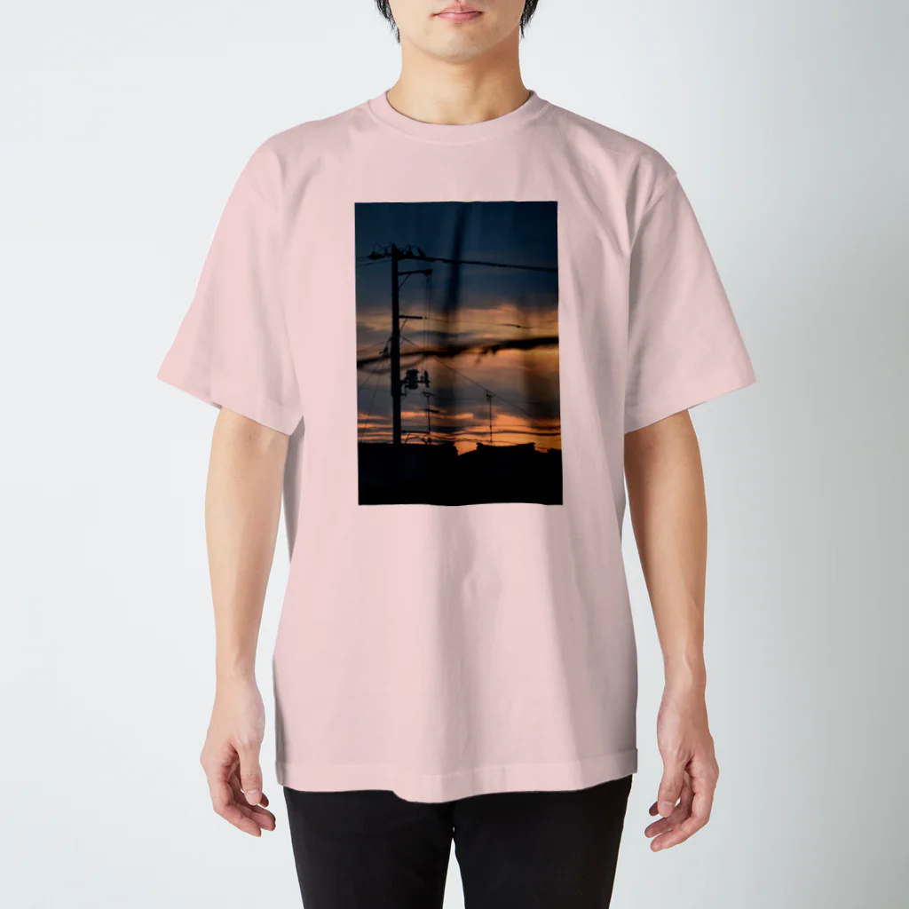 あいしてるの夕焼けと電柱 スタンダードTシャツ