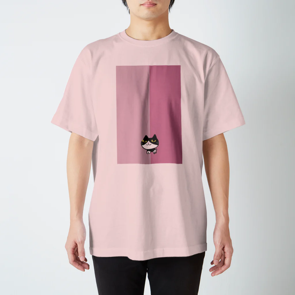 ハロー! オキナワのたてねこ　ぴんくねこ Regular Fit T-Shirt