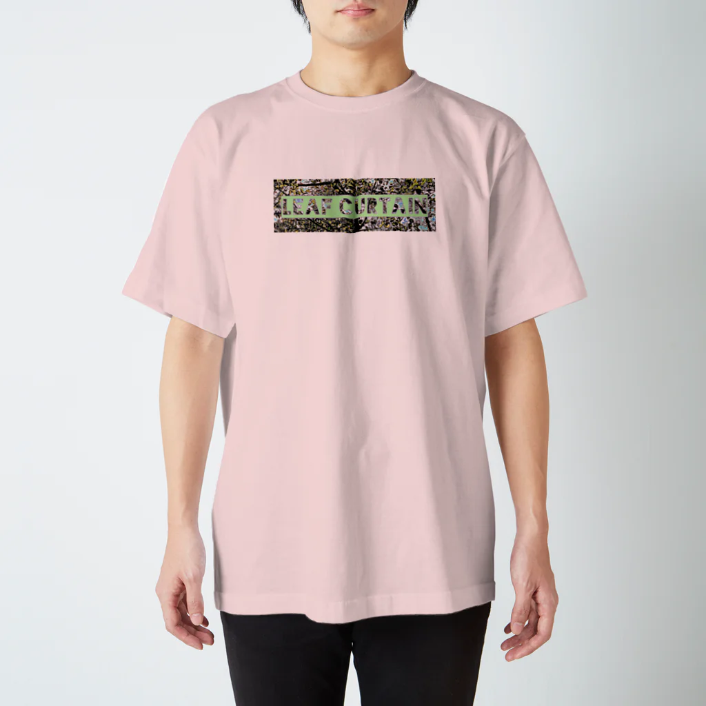 DIRTY FRIENDSの葉っぱのカーテン Regular Fit T-Shirt