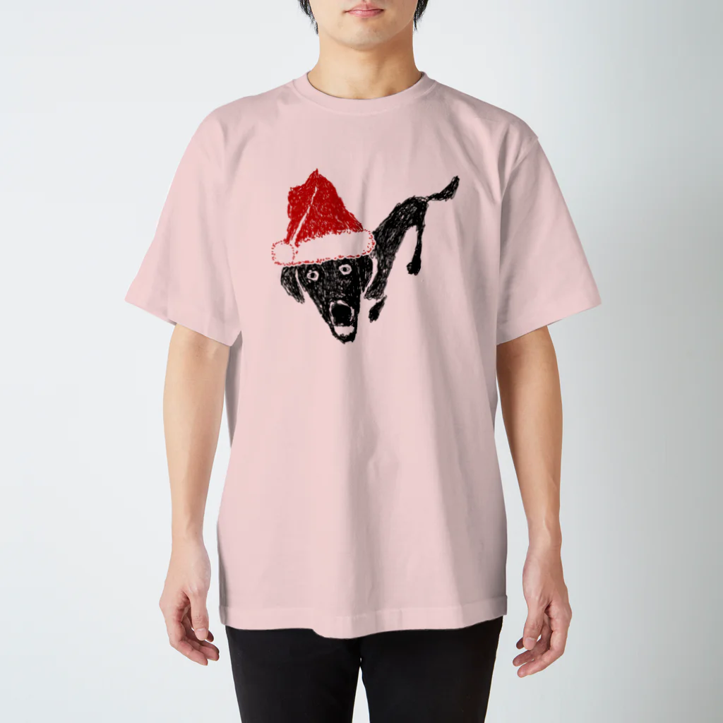 NIKORASU GOのクリスマスTシャツ＠サンタな黒ラブ Regular Fit T-Shirt